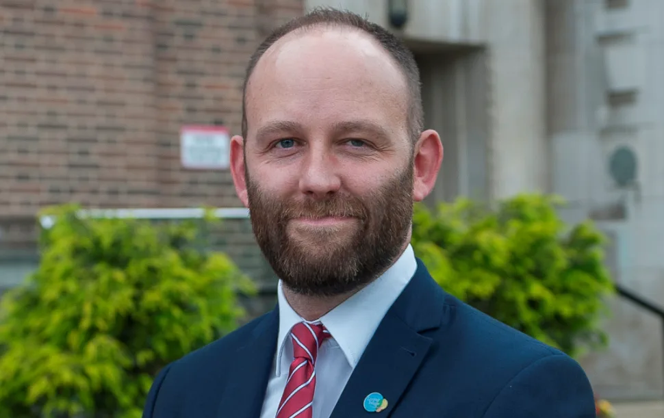 Paul Dennett